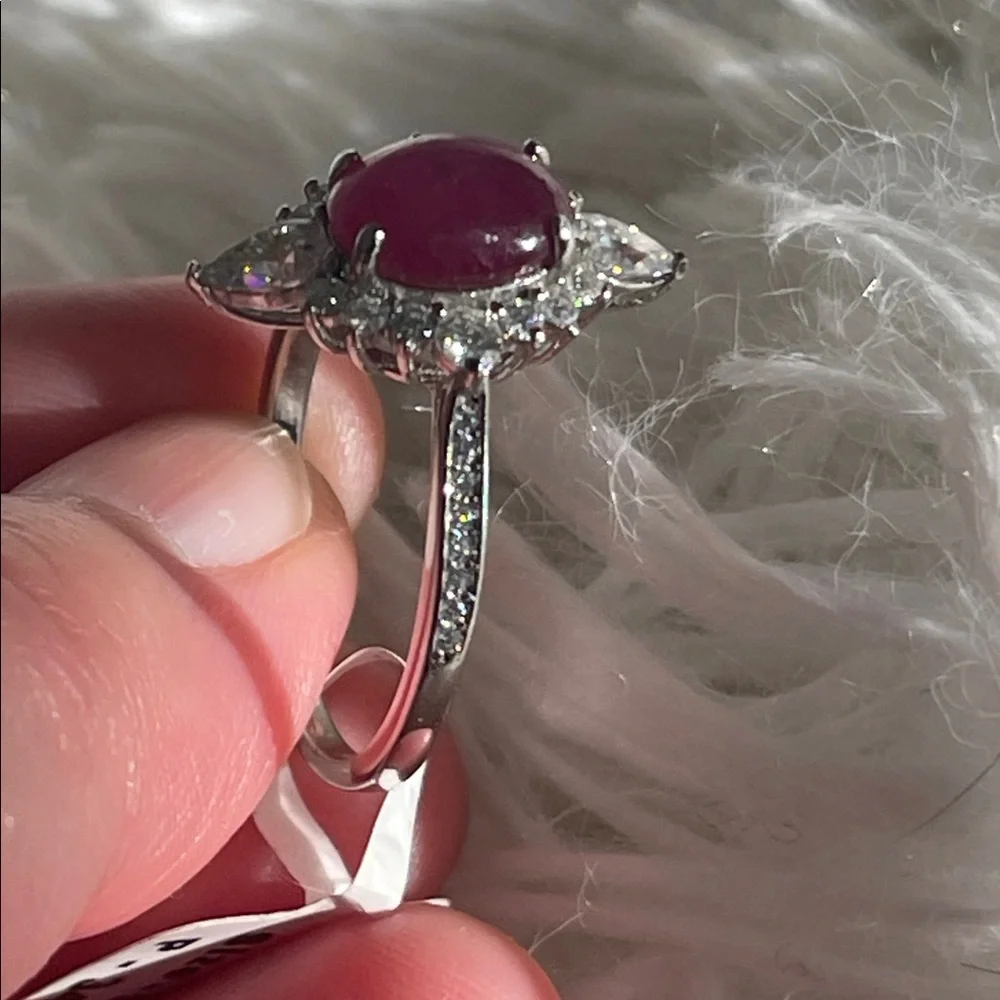 NWT Natural Ruby Star Gemstone with Moissanite Accent Ring in 925 Silver Size 10